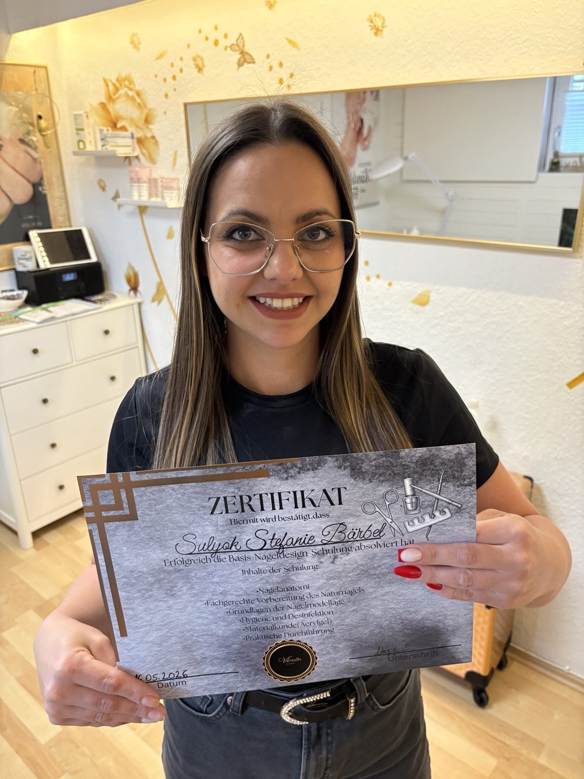 Academy – Viknails Frankenhardt